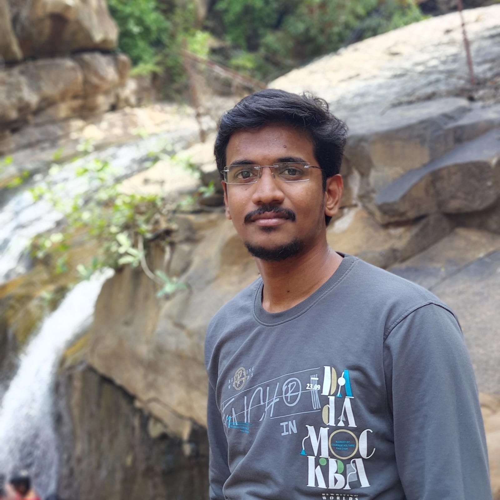 VASANTH R profile photo